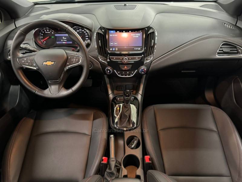 CHEVROLET - CRUZE - 2023/2023 - Branca - R$ 137.900,00