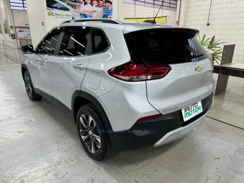 CHEVROLET - TRACKER - 2022/2022 - Prata - R$ 126.900,00