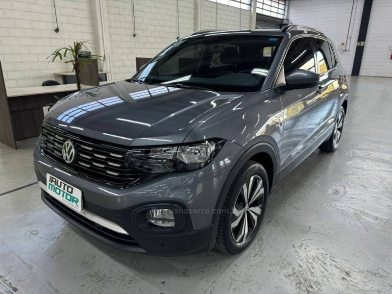 VOLKSWAGEN - T-CROSS - 2021/2021 - Cinza - R$ 108.900,00